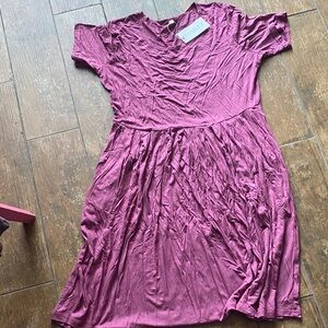 Asuelily (Amazon)' V-Neck Short Sleeve Knit Dress. Size xl. NWT. Great basic.